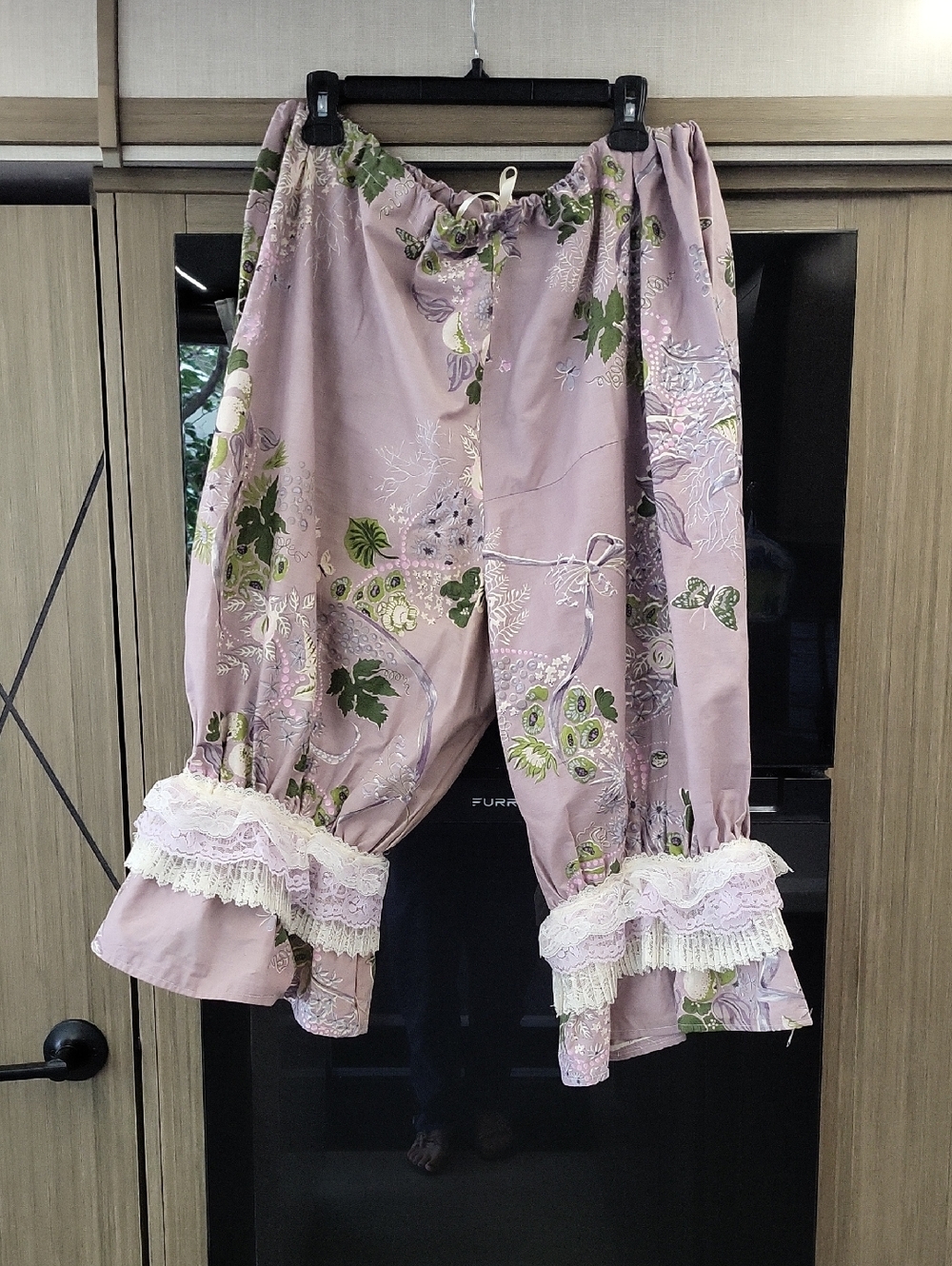 💜🌱NWOT) 🪻🌱💜"Lavendar, Floral Bloomers, 100%cotton, By "Vintage Virgil" 🪻💜